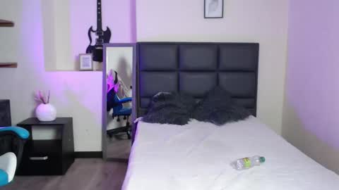 Amnesia online show from November 13, 1:36 pm