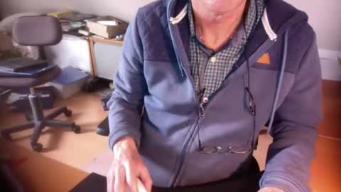 Amor2200 online show from October 7, 8:10 am