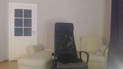 miss unforgettable online show from February 26, 3:32 pm