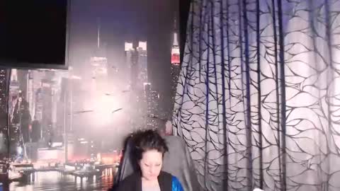 Sarah online show from January 18, 4:38 pm