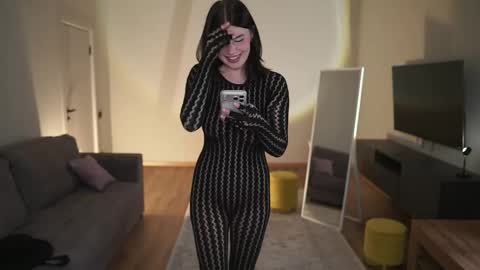 Ada online show from May 11, 1:07 pm