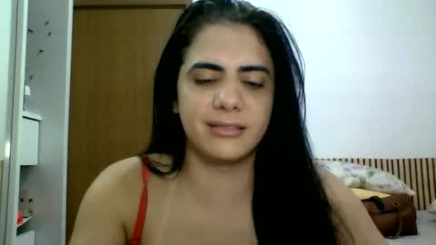 amputeeluna online show from June 9, 1:39 am