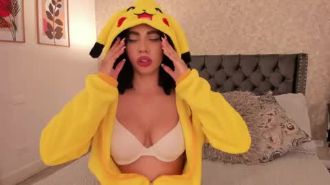 Amy online show from April 29, 9:08 pm