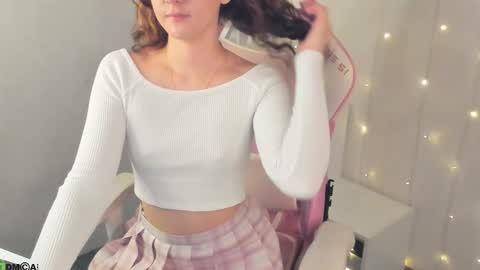 Amy follow me  online show from March 15, 9:24 am