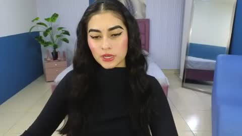 Amy online show from August 6, 8:18 pm