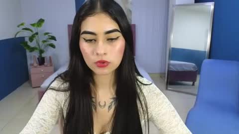 Amy online show from August 5, 8:17 pm