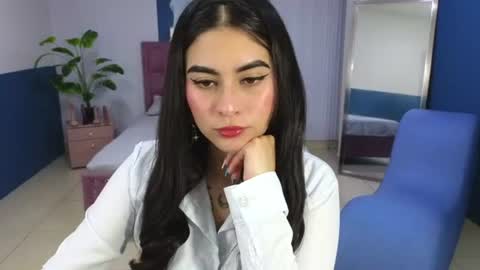 Amy online show from August 3, 7:09 pm