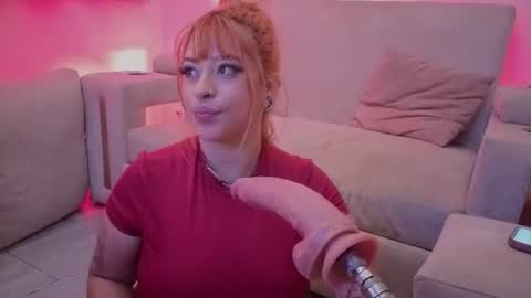Little Slut Nicolee online show from June 27, 2:17 am
