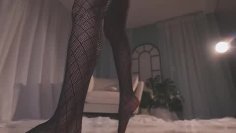 Amy Armstrong online show from March 16, 12:25 am