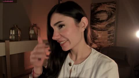 Amy Armstrong online show from March 9, 11:25 pm