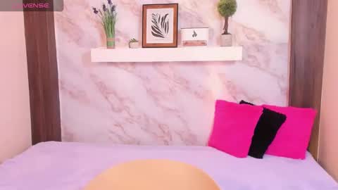 My name is AMY... Nice to meet you  thumb up me please its important online show from December 18, 5:30 pm