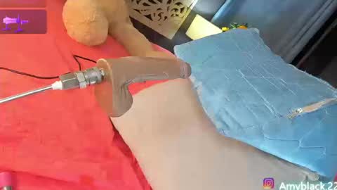 Snapshot of amyblack__ chatting on September 24, 1:45 am Amy online show from September 24, 1:45 am