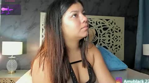 Snapshot of amyblack__ chatting on October 9, 1:11 am Amy online show from October 9, 1:11 am