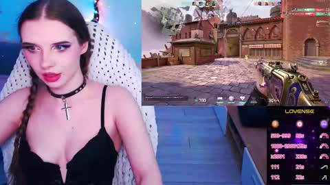 Snapshot of amyboop_ chatting on March 6, 7:21 pm Amy is here  my telegram chanel -  online show from March 6, 7:21 pm