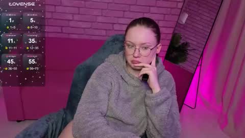 amycherryberry online show from November 7, 3:09 am