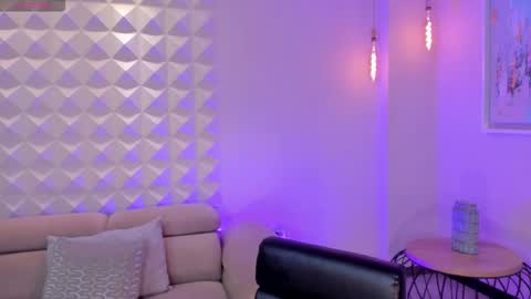 Amy  online show from December 17, 9:10 pm