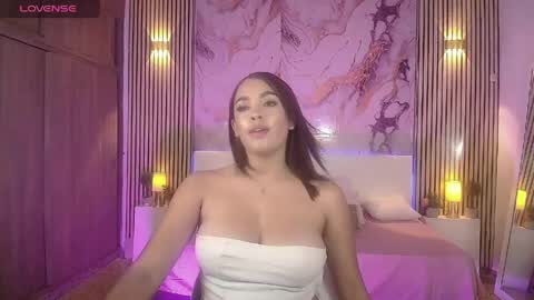 amyjohnsonn online show from May 3, 8:20 am