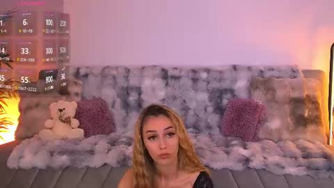 amykentt online show from June 20, 4:24 pm