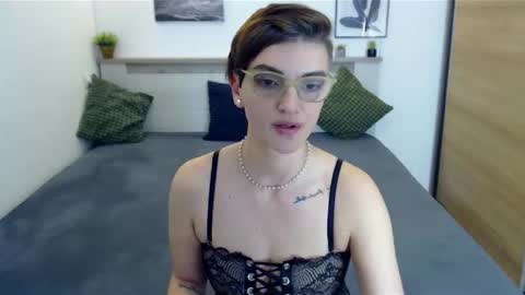 Hi there guys  My pleasure in your hands  pvt is open online show from December 1, 10:08 pm