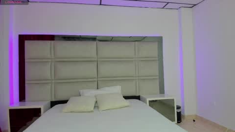 Amy online show from April 26, 3:37 am