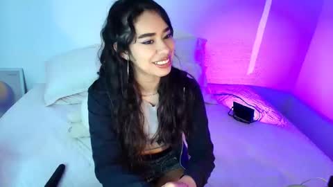 Amy ... Nice to meet u   thumb up me please its important online show from April 30, 3:11 am