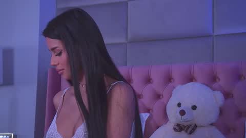 Snapshot of amyra_moon chatting on October 10, 4:18 am Amyra online show from October 10, 4:18 am