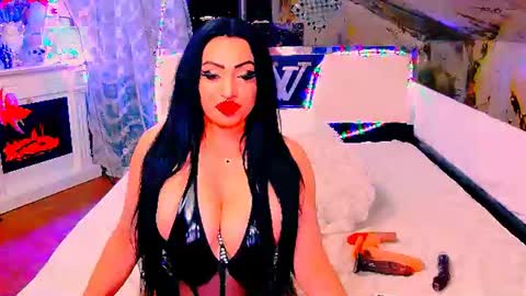 Alimoonyia online show from July 3, 9:30 pm