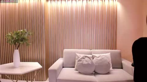 AMY R  online show from July 12, 2:48 am