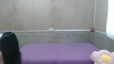 amysweetbabe online show from May 2, 5:46 am