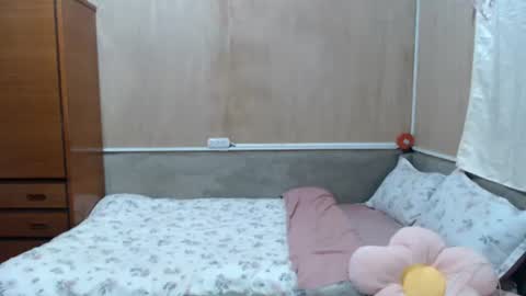 amysweetbabe online show from July 14, 10:21 am