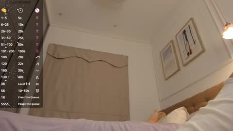 amyvilvet online show from May 8, 7:52 pm