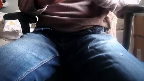 A online show from October 22, 2:19 pm