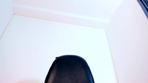 Ana online show from May 2, 9:31 pm