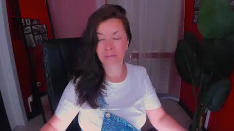Ana online show from June 27, 9:43 pm