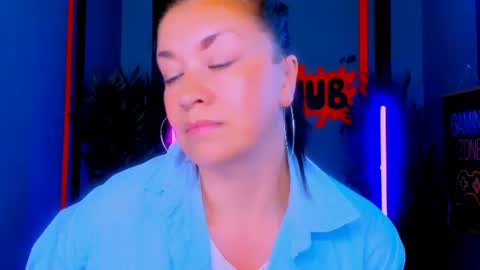Ana online show from July 2, 10:09 am