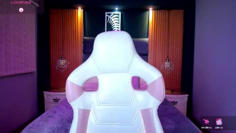 Snapshot of ana_taylor2 chatting on September 12, 2:02 am Ana online show from September 12, 2:02 am