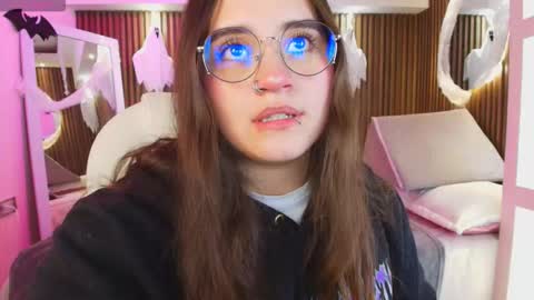 Snapshot of ana_taylor2 chatting on October 16, 8:07 pm Ana online show from October 16, 8:07 pm