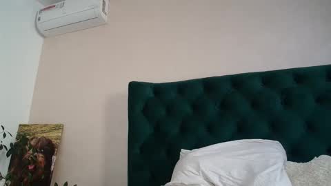 Ana online show from January 15, 10:57 am