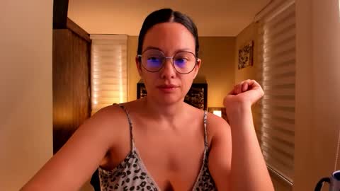 Anabel online show from December 20, 12:45 pm