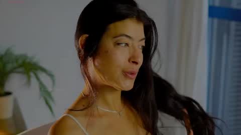 anabelcurvy online show from May 2, 6:41 am