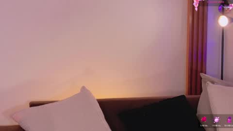 ANABEL WOLF  online show from April 29, 4:34 pm