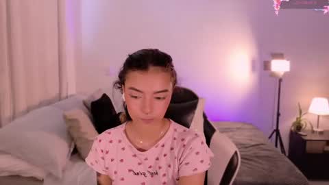 ANABEL WOLF  online show from August 7, 3:43 pm