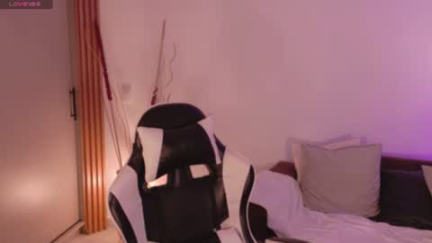 ANABEL WOLF  online show from June 23, 4:13 pm