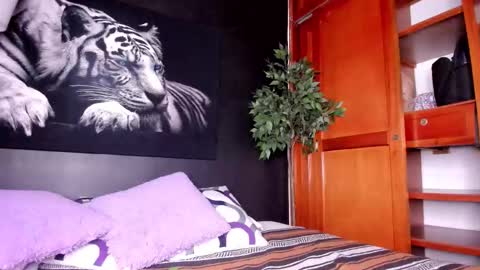 Anahi online show from October 22, 3:31 am