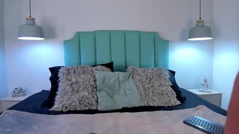 anahijones1 online show from February 15, 5:00 pm