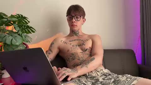 simon online show from July 30, 4:13 am