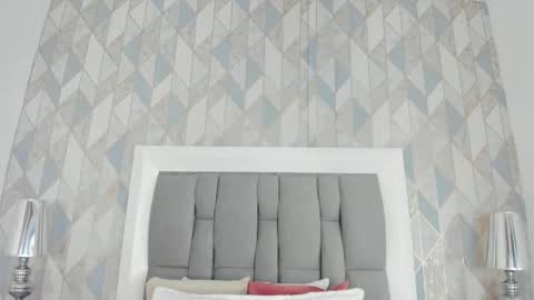   online show from September 14, 11:33 am