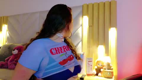 Anaise  online show from April 25, 1:41 pm