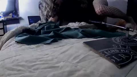 analina1919 online show from June 13, 7:52 am