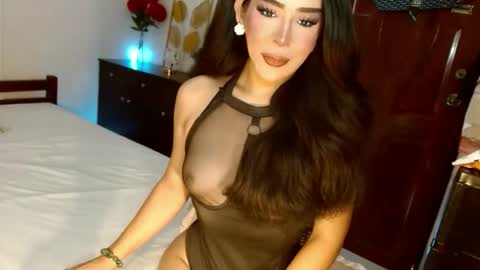 Thena online show from April 25, 1:08 am